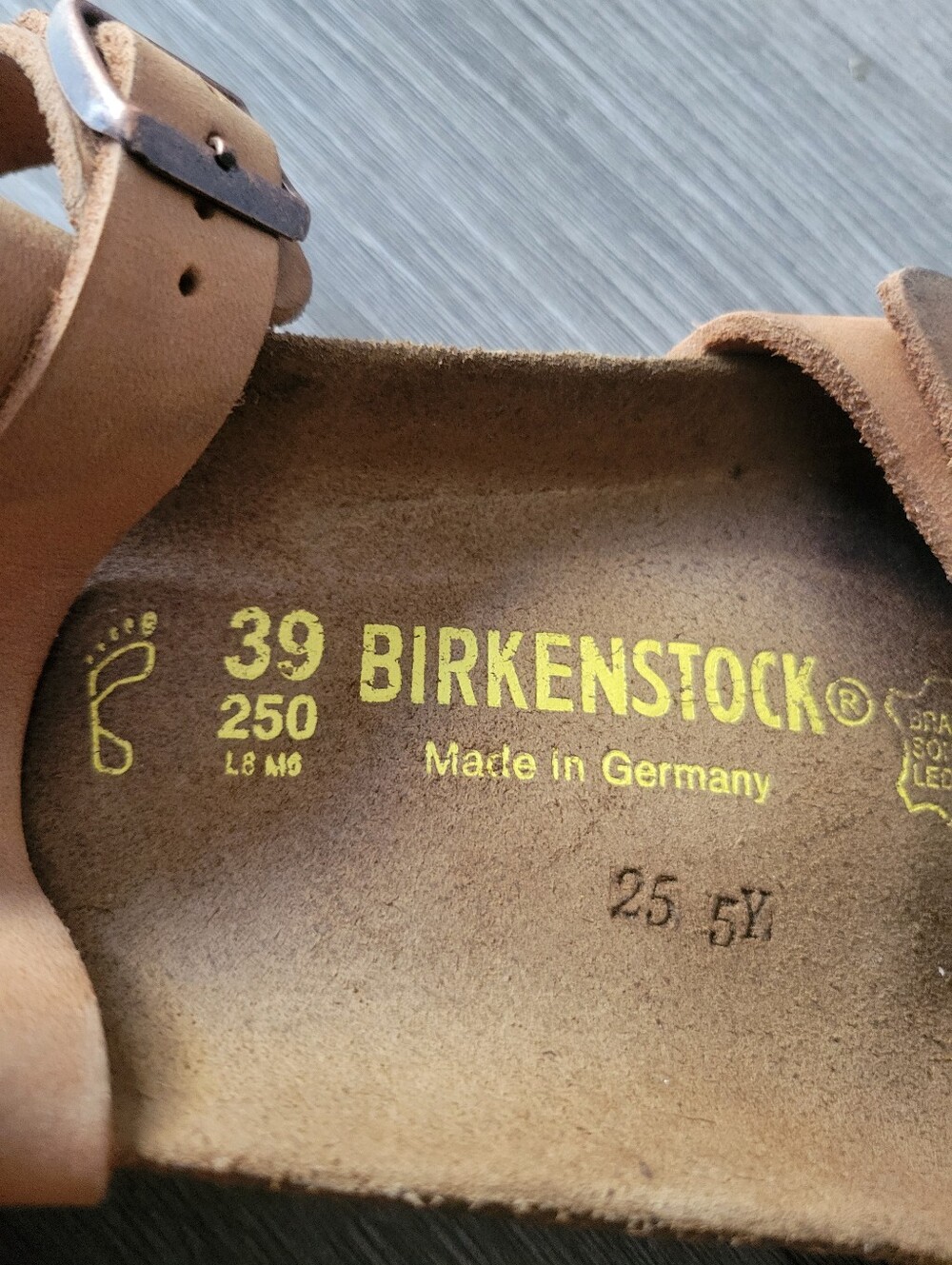 Birkenstock The Yara Brown Unisex Leather Sandals Adjustable Ankle Strap 39 - Picture 3 of 5
